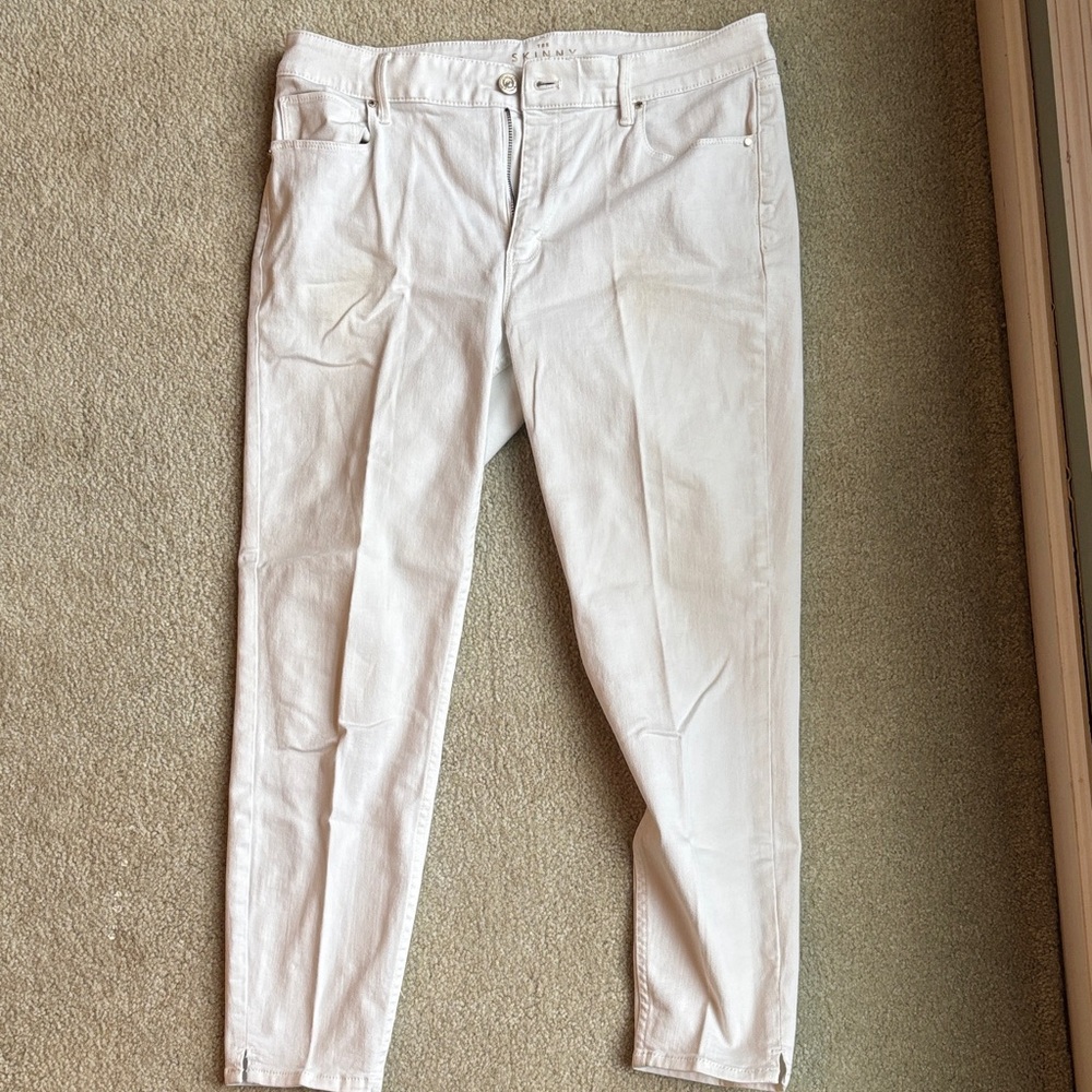 White House Black Market White Ankle Jeans